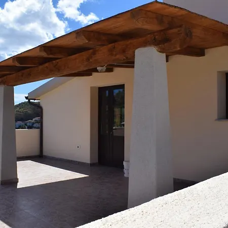 Casa Vacanze San Gavino Budoni 別荘 *
